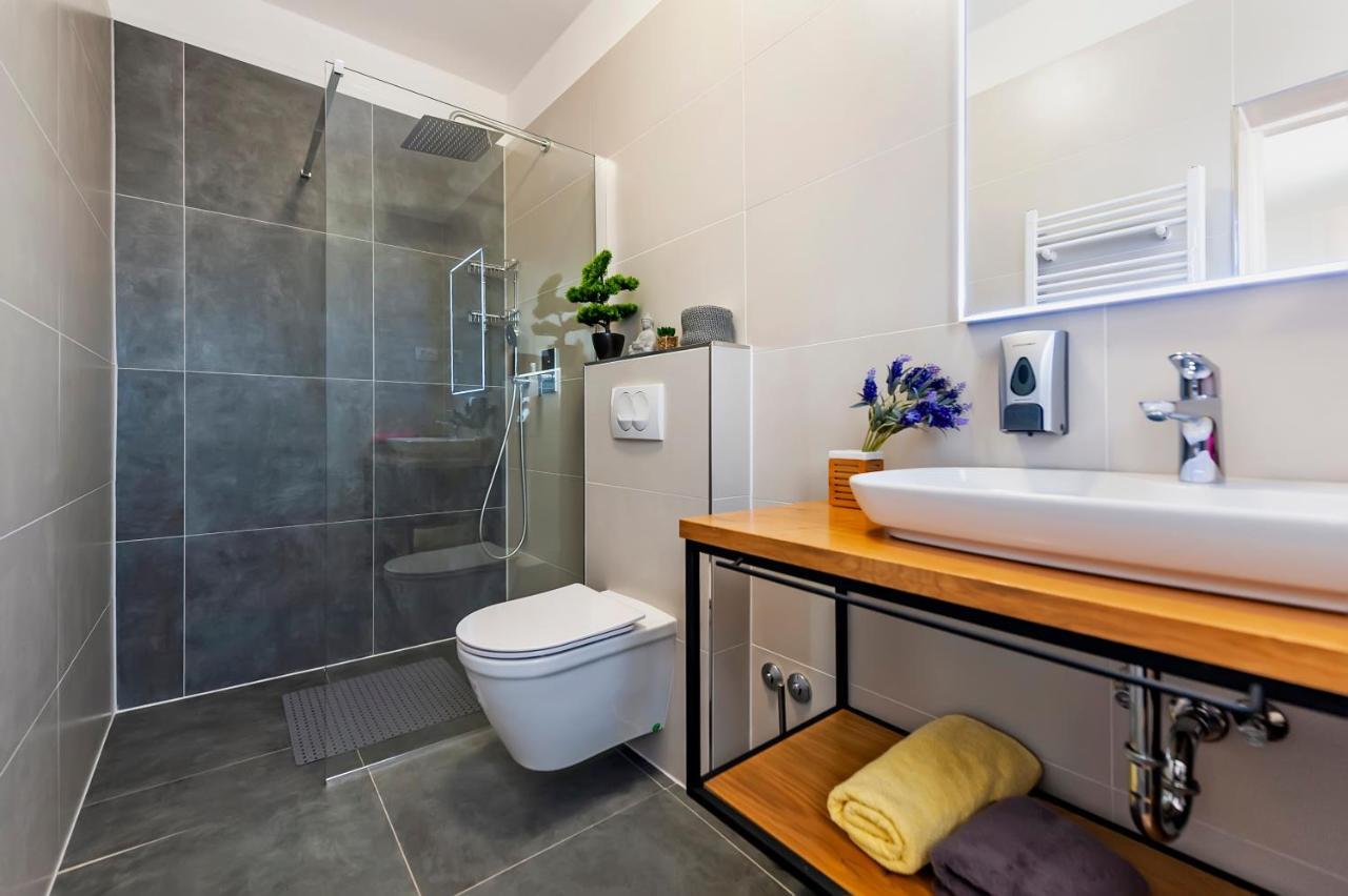 Apartment & Rooms Graciela Rovinj Luaran gambar