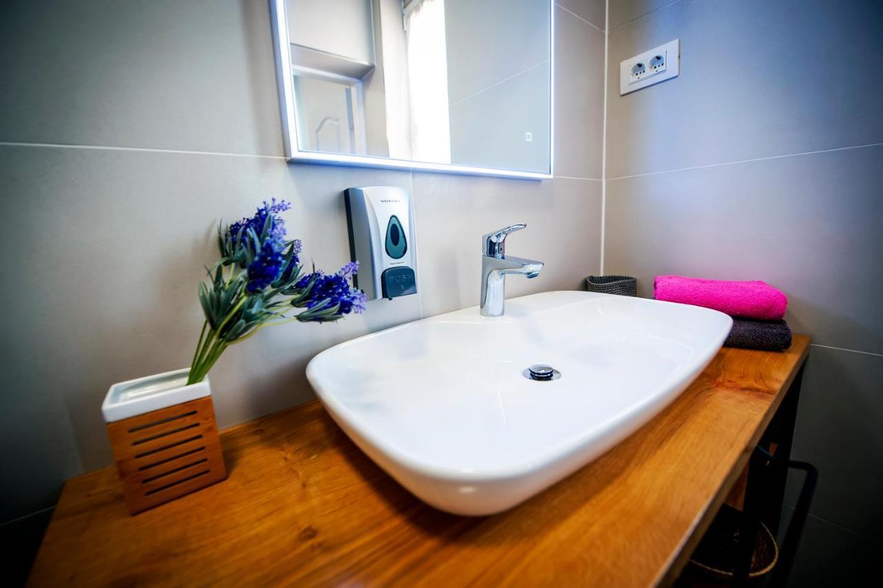 Apartment & Rooms Graciela Rovinj Luaran gambar
