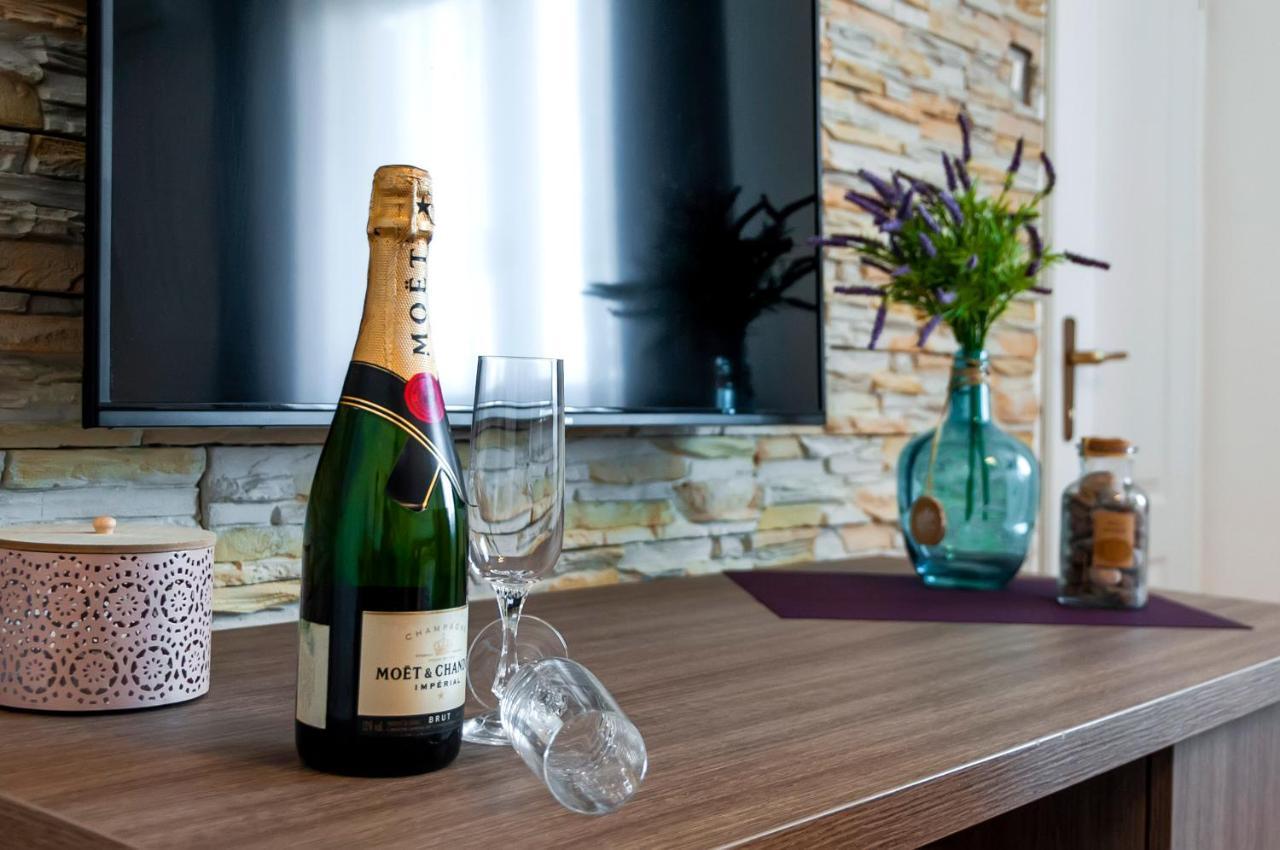 Apartment & Rooms Graciela Rovinj Luaran gambar