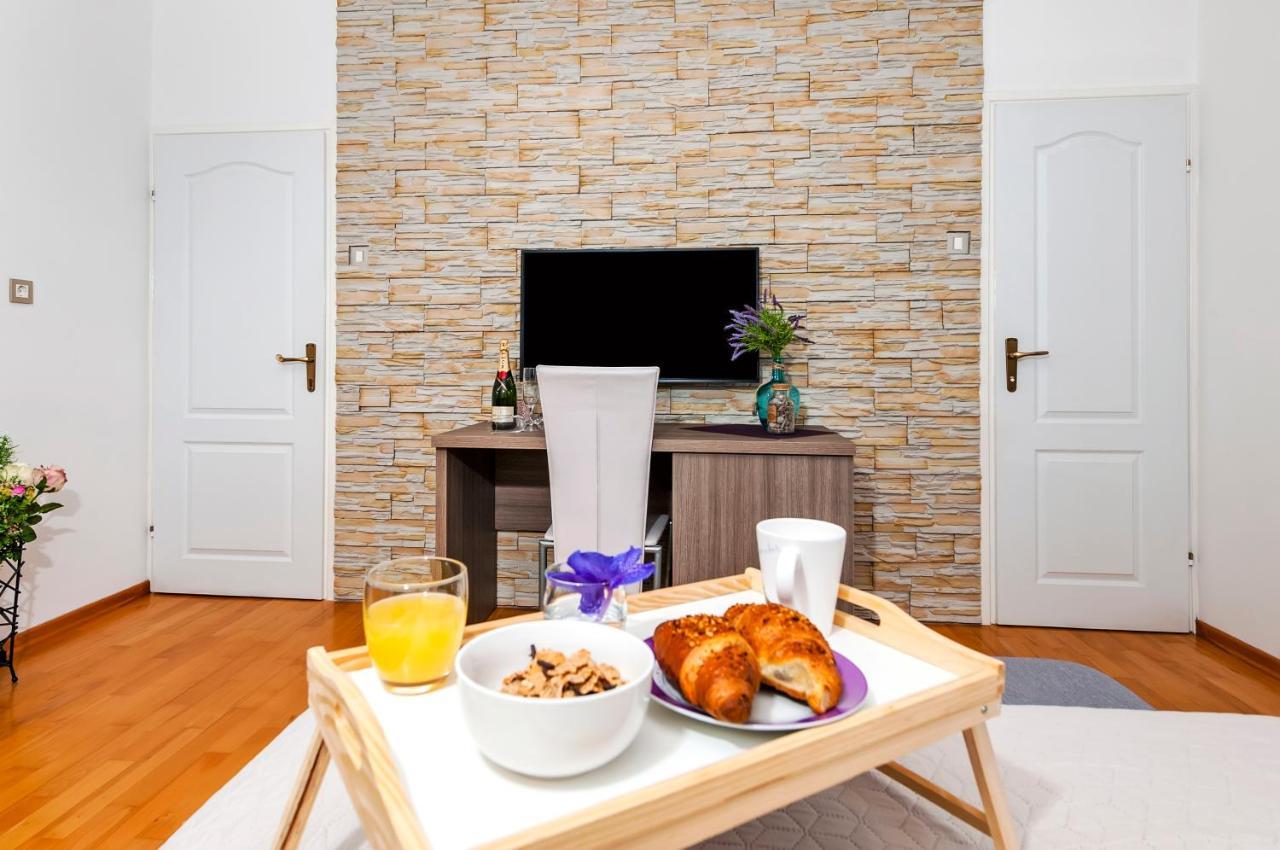 Apartment & Rooms Graciela Rovinj Luaran gambar