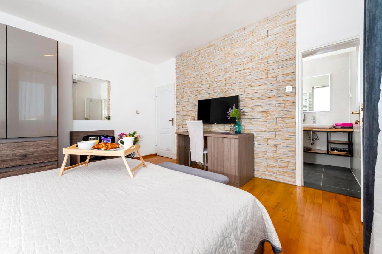 Apartment & Rooms Graciela Rovinj Luaran gambar