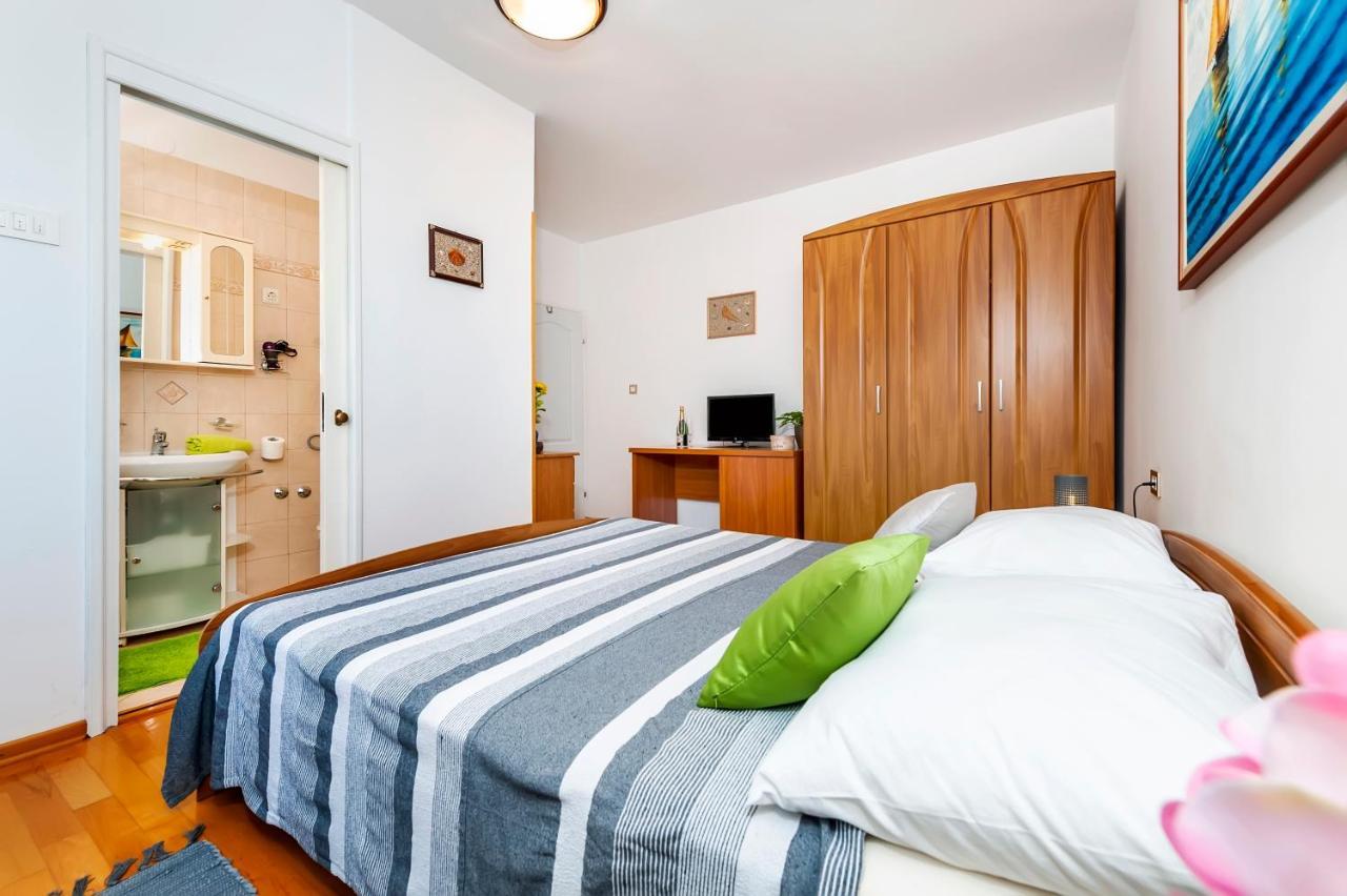 Apartment & Rooms Graciela Rovinj Luaran gambar
