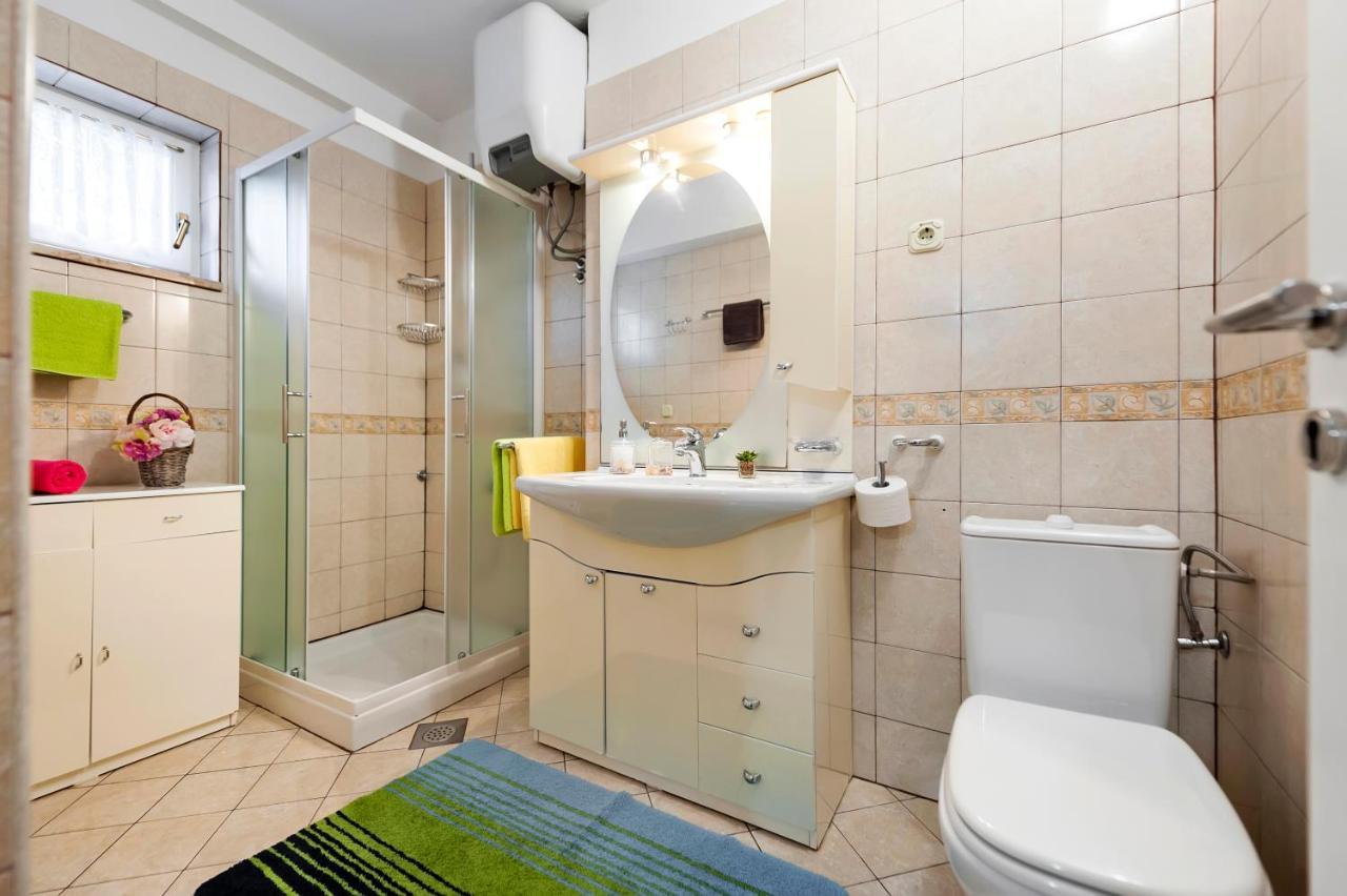 Apartment & Rooms Graciela Rovinj Luaran gambar
