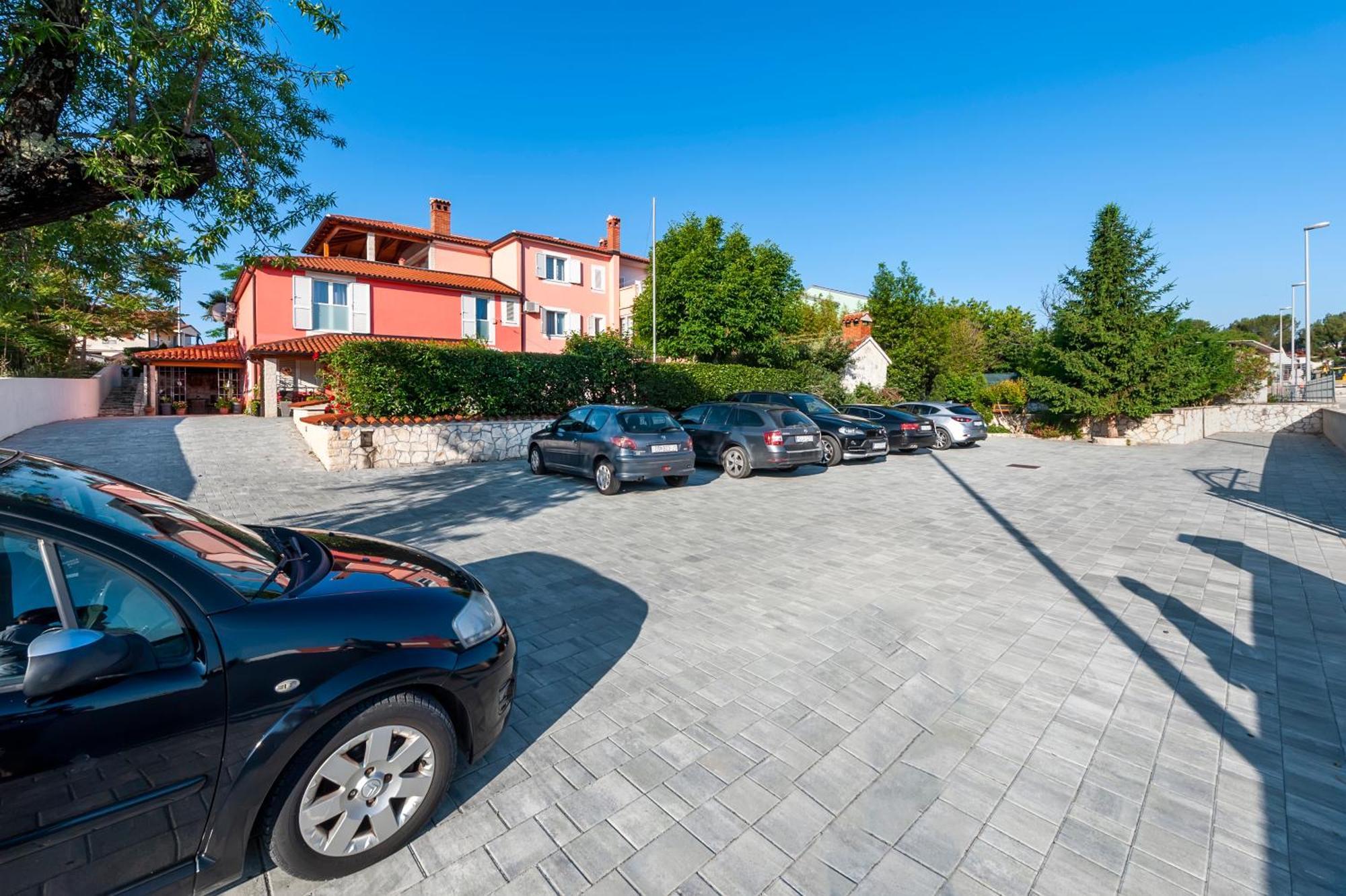 Apartment & Rooms Graciela Rovinj Luaran gambar